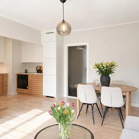 Modern With Mountain View Balcony * Bergen